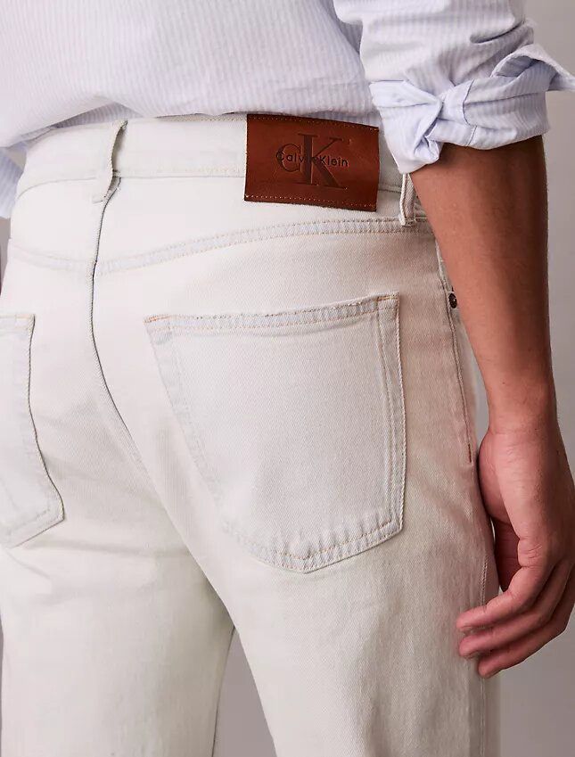 Jeans retos padrão Jeans retos padrão