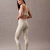 Leggings desportivas elásticas e macias de comprimento 7/8 Leggings desportivas elásticas e macias de comprimento 7/8
