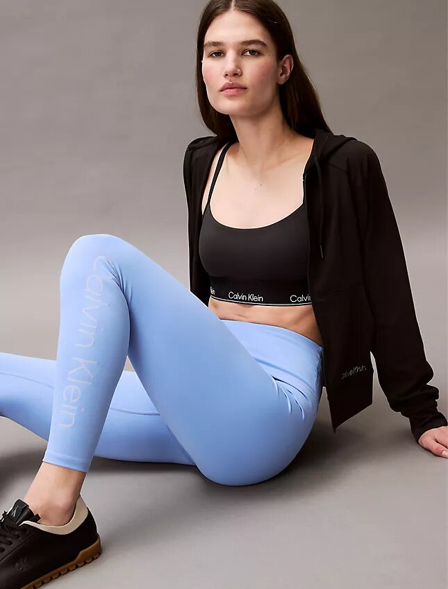 Leggings desportivas modernas de cintura alta e comprimento 7/8 Leggings desportivas modernas de cintura alta e comprimento 7/8