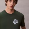 Logótipo com motivo floral Logótipo com motivo floral
