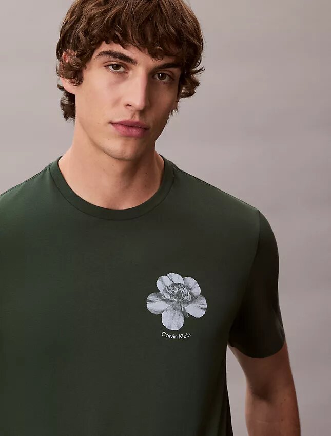 Logótipo com motivo floral Logótipo com motivo floral