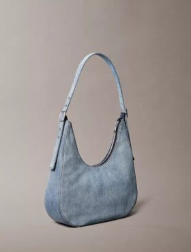 Mala a tiracolo em Denim com logótipo em forma de meia-lua