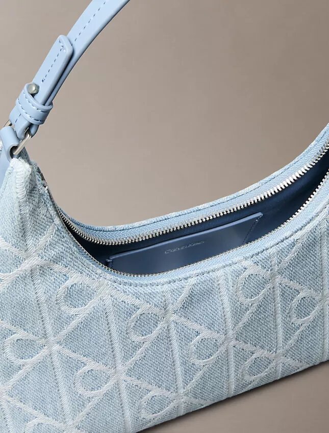 Mala de ombro de Denim com logótipo em todo o tecido Mala de ombro de Denim com logótipo em todo o tecido