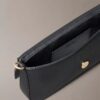 Mala de ombro minimalista com Monogram Mala de ombro minimalista com Monogram
