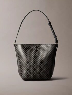 Mala tipo balde com logótipo em todo o corpo e bolsa