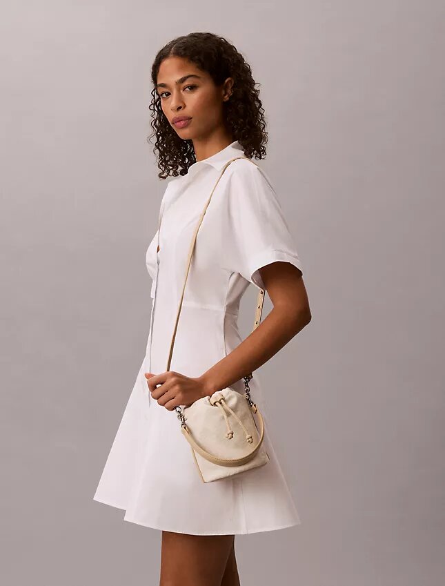 Mala tipo balde com Monogram em toda a superfície Mala tipo balde com Monogram em toda a superfície