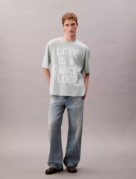 Marc Hundley Pride Love is a Dance Floor Camiseta Descontraída
