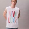 Marc Hundley Pride Viva Love Camisola sem mangas de corte descontraído Marc Hundley Pride Viva Love Camisola sem mangas de corte descontraído