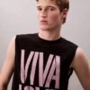 Marc Hundley Pride Viva Love Camisola sem mangas de corte descontraído Marc Hundley Pride Viva Love Camisola sem mangas de corte descontraído