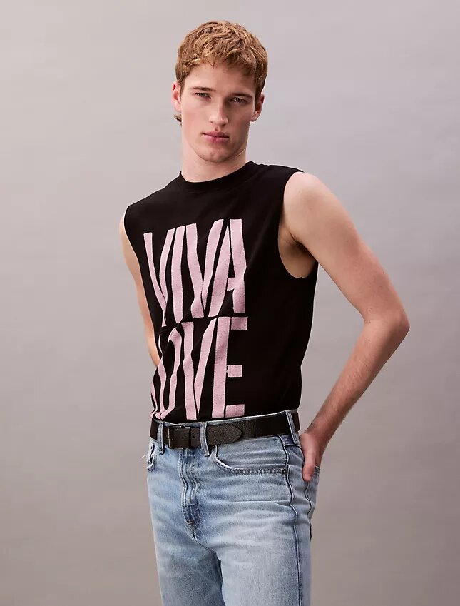 Marc Hundley Pride Viva Love Camisola sem mangas de corte descontraído Marc Hundley Pride Viva Love Camisola sem mangas de corte descontraído