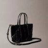 Mini-bolsa tipo tote com alça transversal Mini-bolsa tipo tote com alça transversal