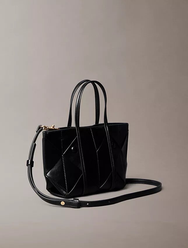 Mini-bolsa tipo tote com alça transversal Mini-bolsa tipo tote com alça transversal