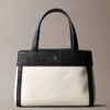 Mini-bolsa transversal em lona Monogram Mini-bolsa transversal em lona Monogram