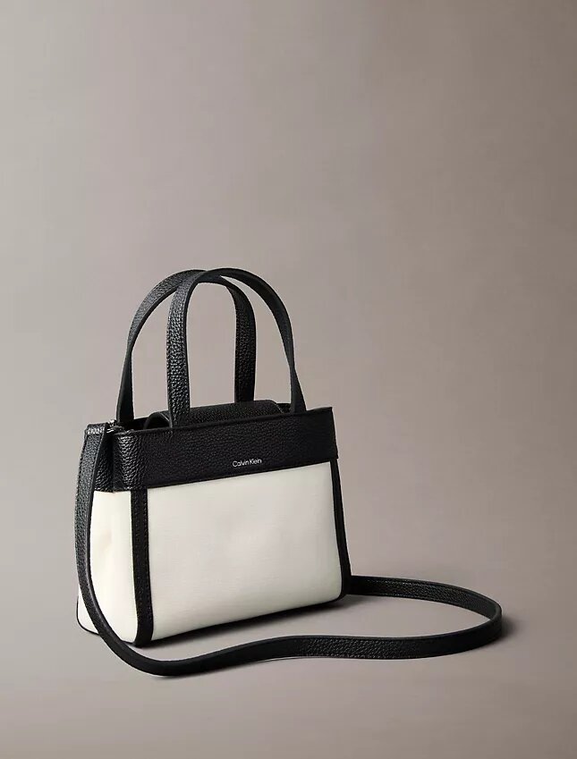 Mini-bolsa transversal em lona Monogram Mini-bolsa transversal em lona Monogram