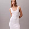 Mini-vestido com costas cruzadas Mini-vestido com costas cruzadas