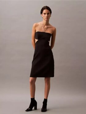 Mini-vestido com decote halter