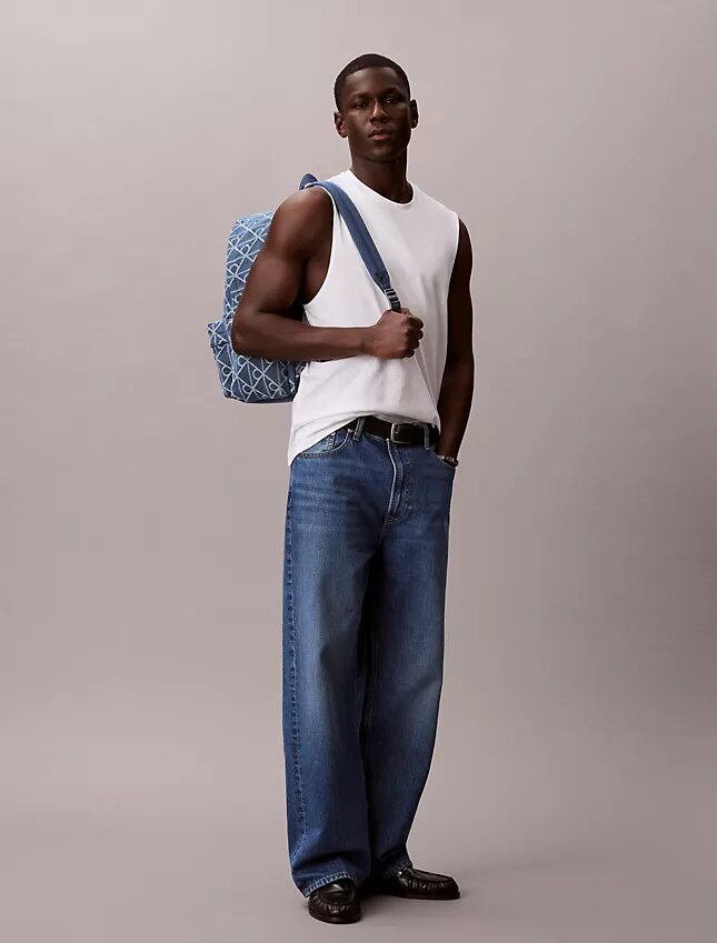 Mochila com logótipo em Denim por toda a superfície Mochila com logótipo em Denim por toda a superfície