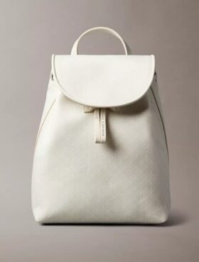 Mochila com logótipo em todo o tecido Mochila com logótipo em todo o tecido