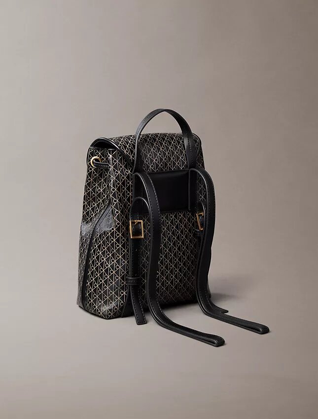 Mochila com logótipo em todo o tecido Mochila com logótipo em todo o tecido