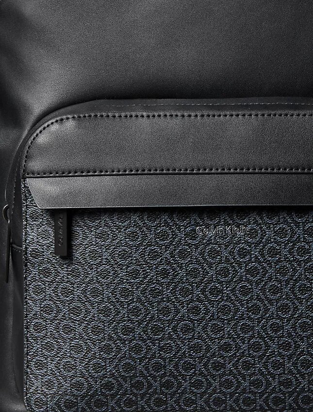 Mochila com logótipo Monogram em toda a superfície Mochila com logótipo Monogram em toda a superfície