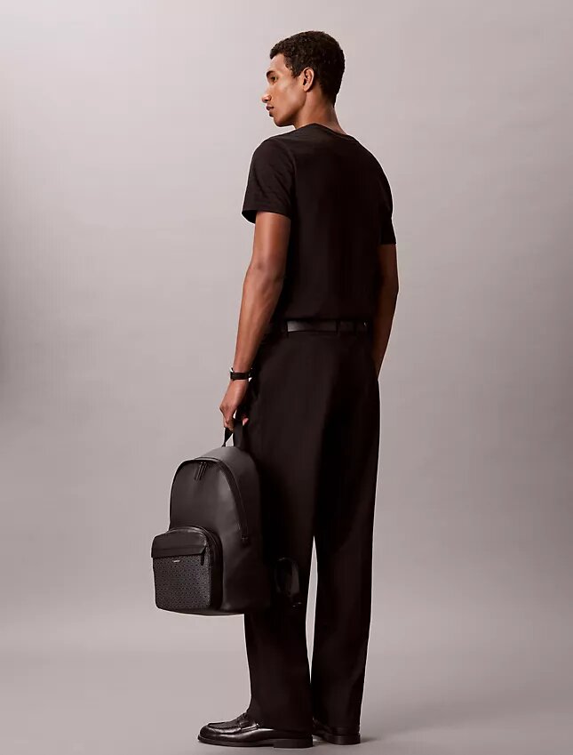 Mochila com logótipo Monogram em toda a superfície Mochila com logótipo Monogram em toda a superfície