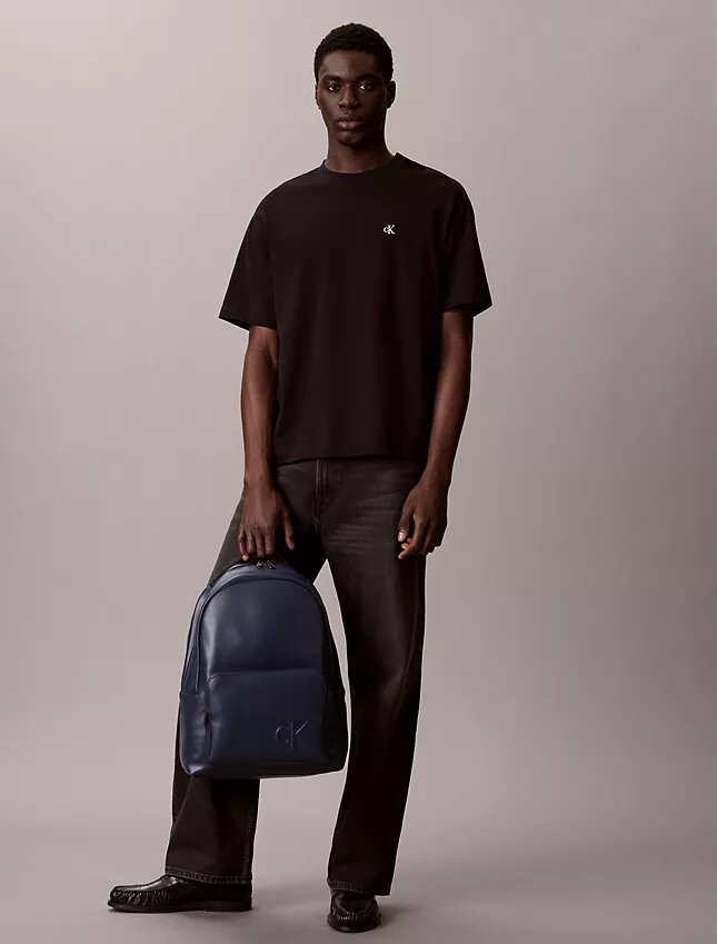 Mochila com Monogram em relevo Mochila com Monogram em relevo