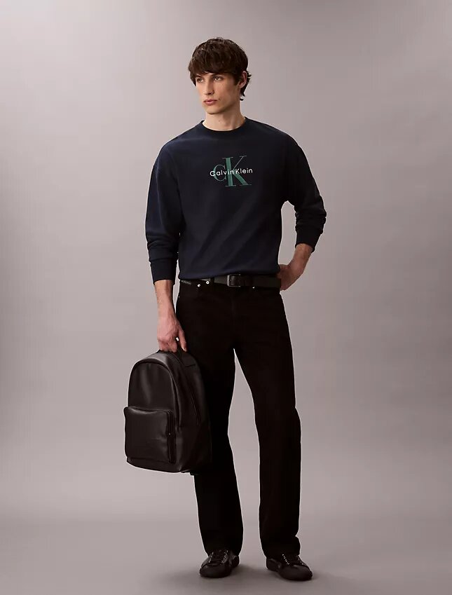 Mochila com Monogram em relevo Mochila com Monogram em relevo