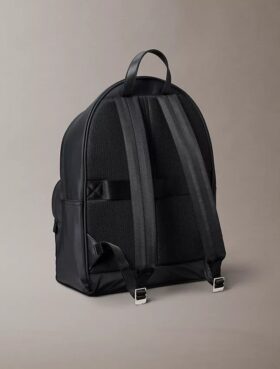 Mochila de nylon mate
