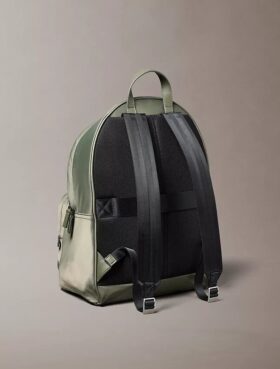 Mochila de nylon mate