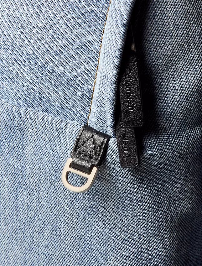 Mochila Denim com logótipo Monogram em ganga Mochila Denim com logótipo Monogram em ganga