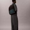 Mochila redonda com frente em malha
