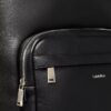 Mochila redonda com logótipo em relevo Mochila redonda com logótipo em relevo
