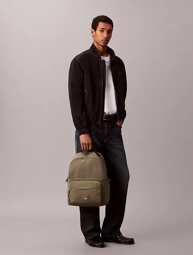 Mochila redonda em nylon Mochila redonda em nylon