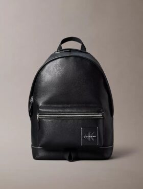 Mochila redonda Pebble em relevo