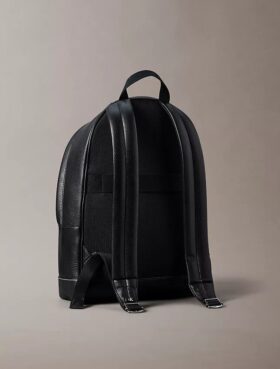 Mochila redonda Pebble em relevo