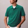 Polo clássica em piqué de algodão às riscas