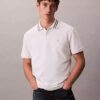 Polo clássico com bico em piqué e Monogram Polo clássico com bico em piqué e Monogram