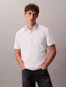 Polo clássico com bico em piqué e Monogram