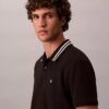 Polo clássico com bico em piqué e Monogram Polo clássico com bico em piqué e Monogram