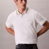 Polo clássico com bico em piqué e Monogram Polo clássico com bico em piqué e Monogram