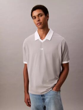 Polo clássico com logótipo Monogram desportivo