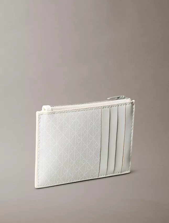 Porta-cartões com fecho superior e logótipo estampado em toda a superfície Porta-cartões com fecho superior e logótipo estampado em toda a superfície