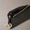 Porta-cartões com fecho superior e logótipo estampado em toda a superfície Porta-cartões com fecho superior e logótipo estampado em toda a superfície