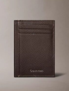 Porta-cartões com logótipo gravado em folha metálica