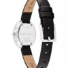 Relógio com luneta contornada, mostrador oval e bracelete em pele