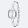 Relógio com pulseira tipo bangle e mostrador escovado