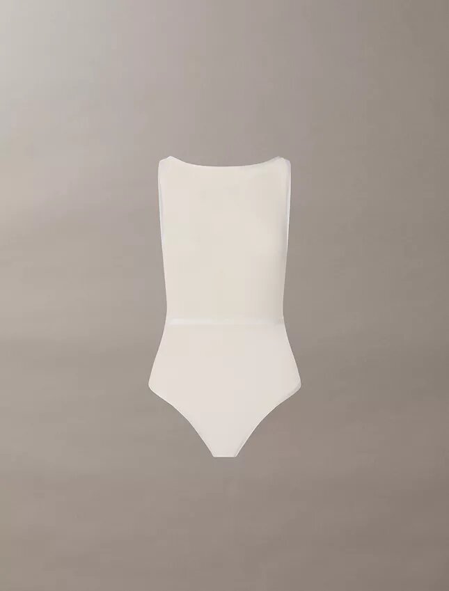 Roupa modeladora minimalista em malha Roupa modeladora minimalista em malha