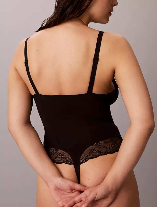 Roupa modeladora sensual em renda elástica Roupa modeladora sensual em renda elástica