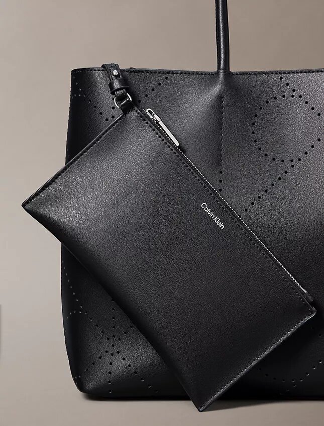 Saco Tote com logótipo perfurado Saco Tote com logótipo perfurado