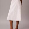 Saia Midi com Bordados Saia Midi com Bordados